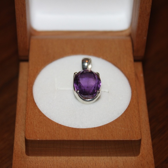 **NEW** Gorgeous Amethyst Pendant - Picture 8 of 8
